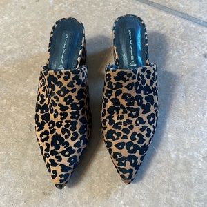 NWOT Steven Madden Cheetah Mules